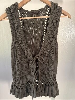 hazel Olive Green Crochet Tie-Front Sleeveless Cardigan Boho Vest Size S